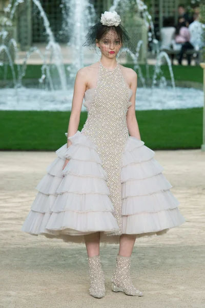 Look 54
